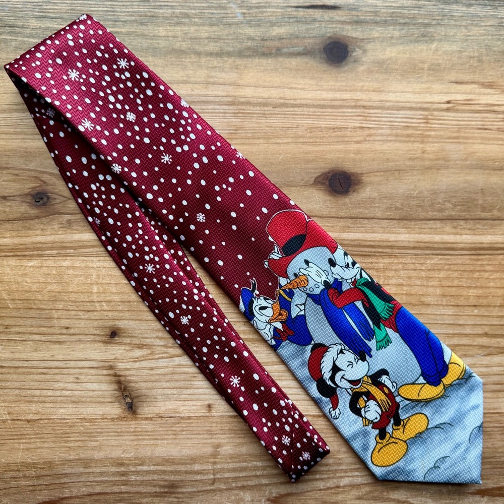 DISNEY Mickey Mouse Christmas Tie - Picture 2 of 4